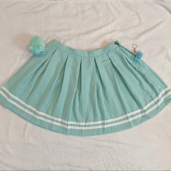 NWOT Hot Topic Mint Pleated Cheer Skirt Sz M